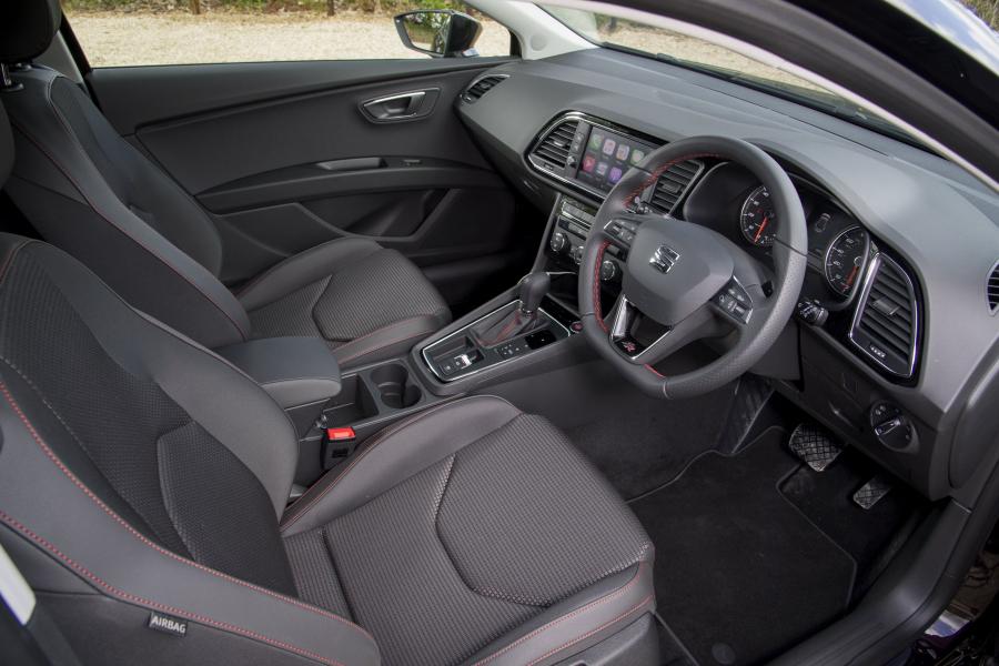 Интерьер Seat Leon SC FR 2017 года  (UK) (фото 21 из 31)